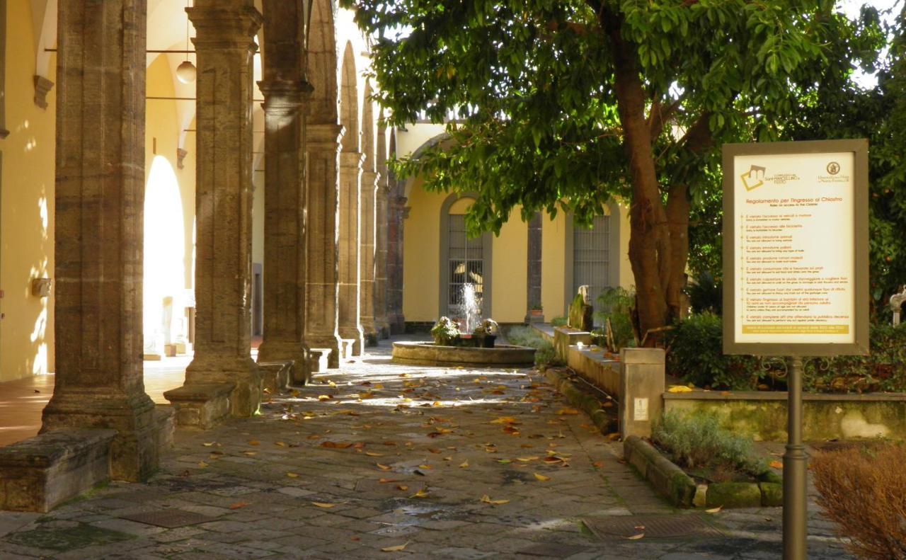 La Stanza Grande Della Luna D'Irene Napoli Exterior foto