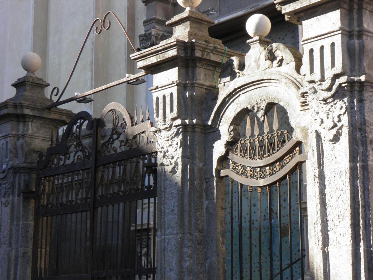 La Stanza Grande Della Luna D'Irene Napoli Exterior foto
